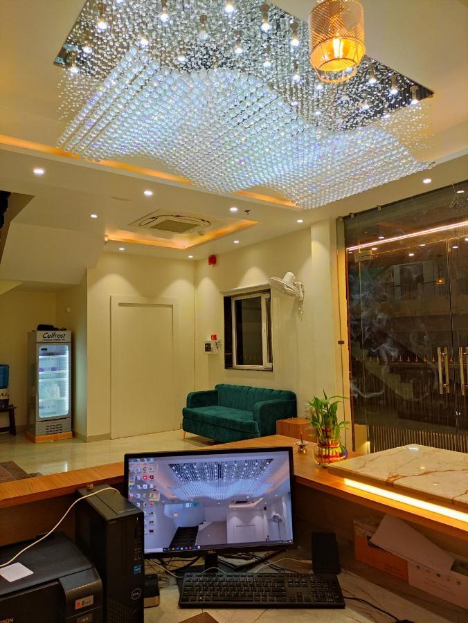 Hotel Satsang Grand Benares Buitenkant foto