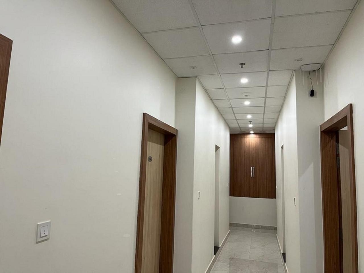 Hotel Satsang Grand Benares Buitenkant foto